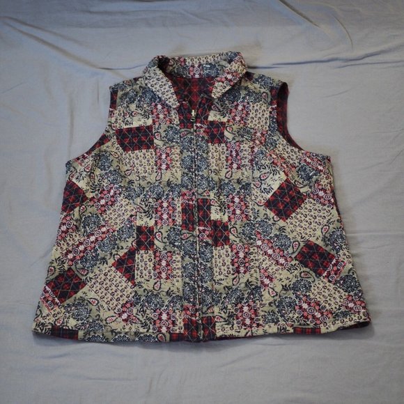 Vintage Quilted Vest Womens Handmade Reversible Plaid Patchwork Cottage Capsule - Picture 2 of 10
